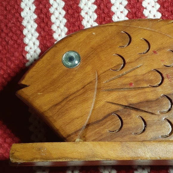 Vintage Fish Napkin Holder - Picture 8 of 12
